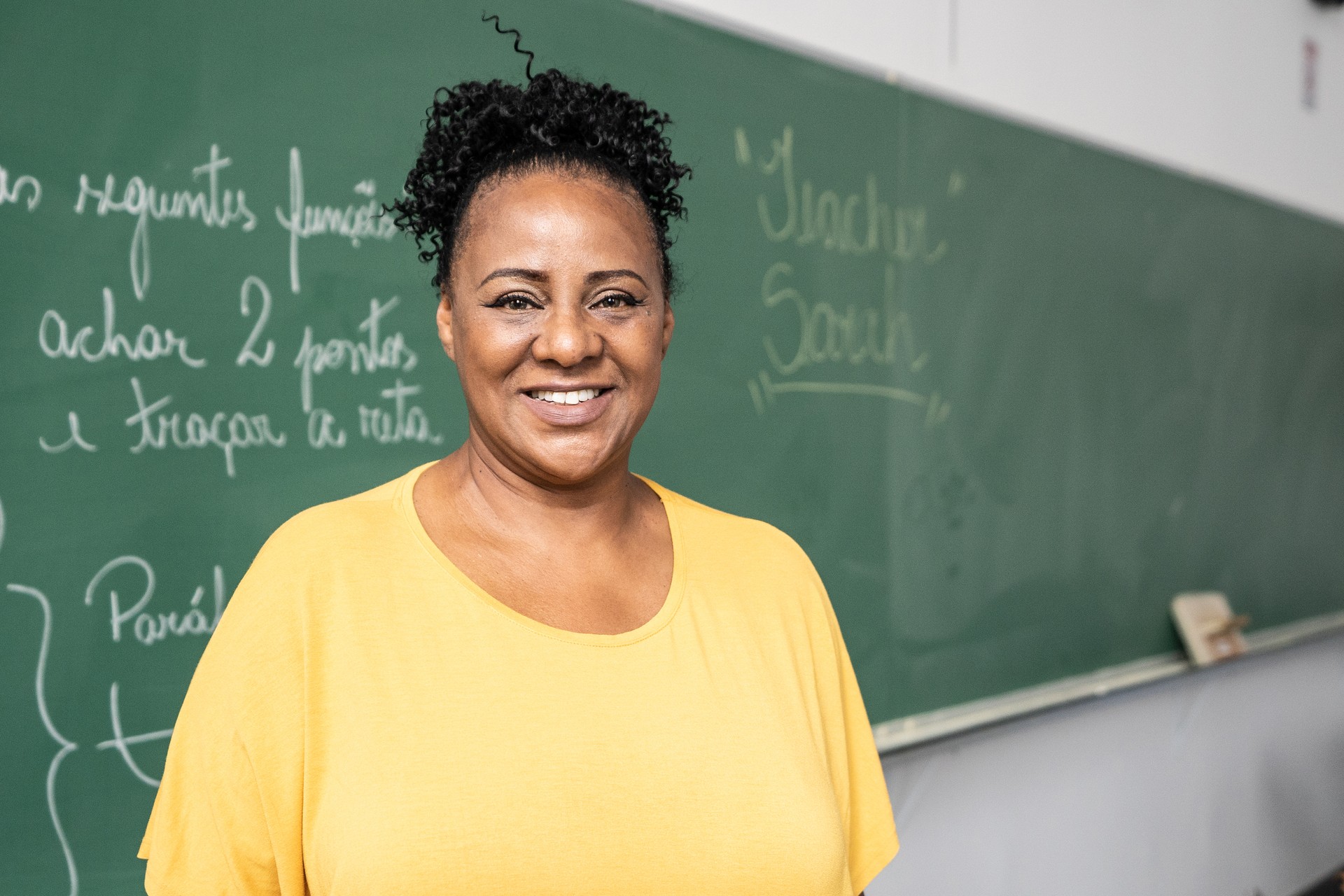 Retrato de um professor na sala de aula